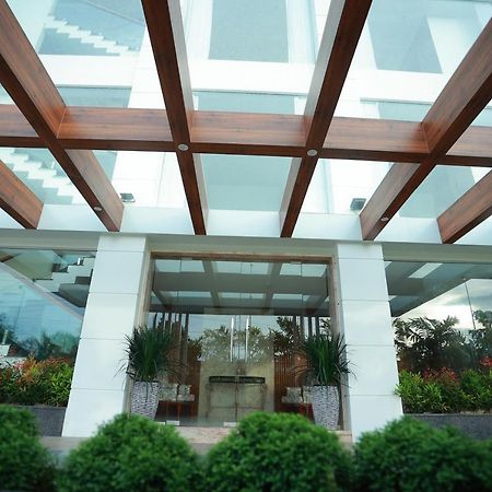 The Gold Hotel Palakkad Exterior photo