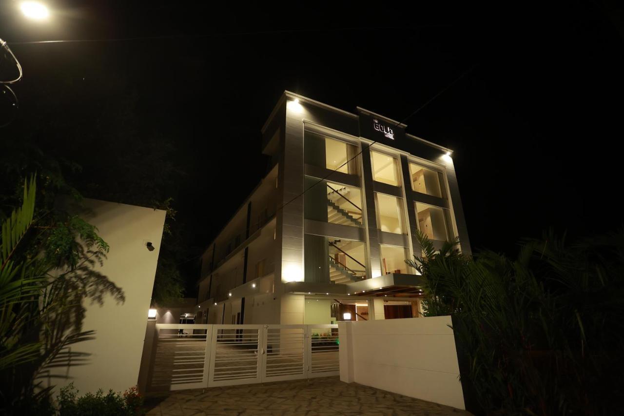 The Gold Hotel Palakkad Exterior photo