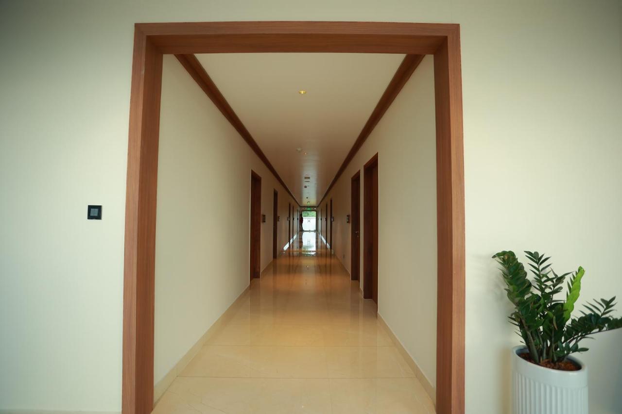 The Gold Hotel Palakkad Exterior photo