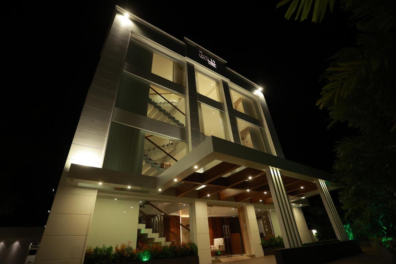 The Gold Hotel Palakkad Exterior photo